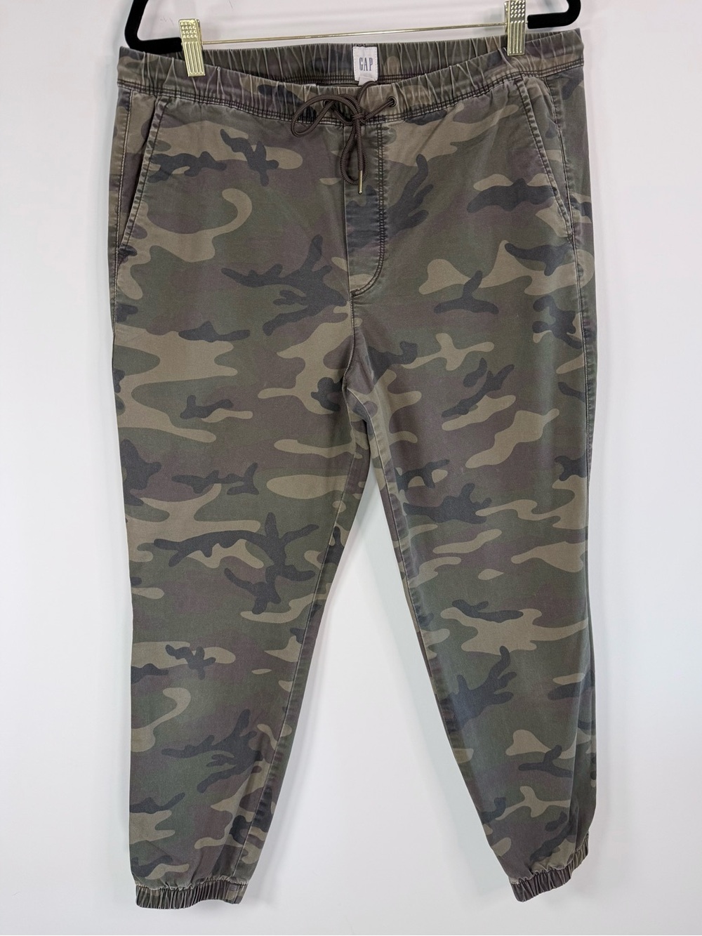 #1 Gap Women's Camo Pants - Large
